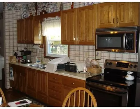 1552 Charles, Springfield, OH 45505 photo 6