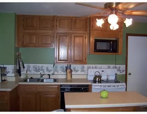 679 N Walnut, Celina, OH 45822 photo 4
