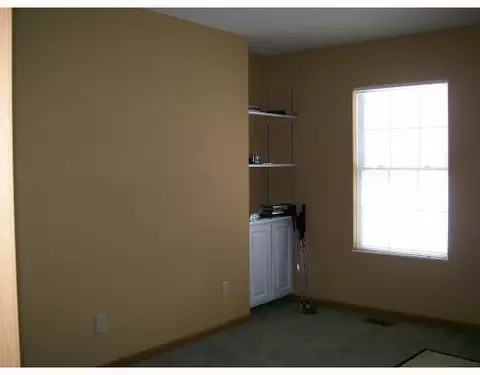 1720 Pinehurst Dr #1720, Springfield, OH 45502 photo 4