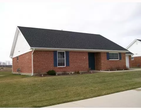 1720 Pinehurst Dr #1720, Springfield, OH 45502 photo 1