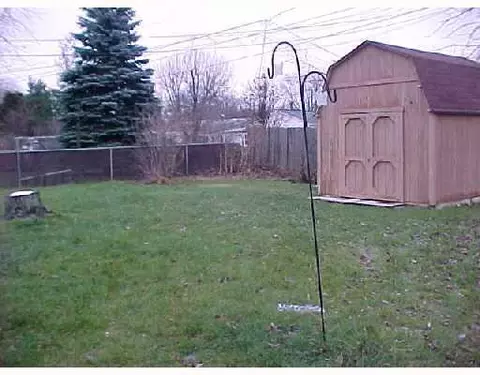 127 Sturgeon St, Springfield, OH 45506 photo 3