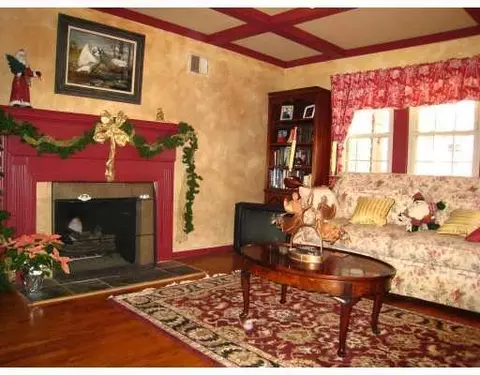 2030 Pembrook Rd, Springfield, OH 45504 photo 2