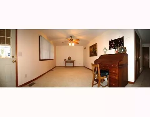 3255 Willow Rd, Springfield, OH 45502 photo 4