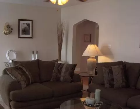 813 E Mc Creight Ave, Springfield, OH 45503 photo 2