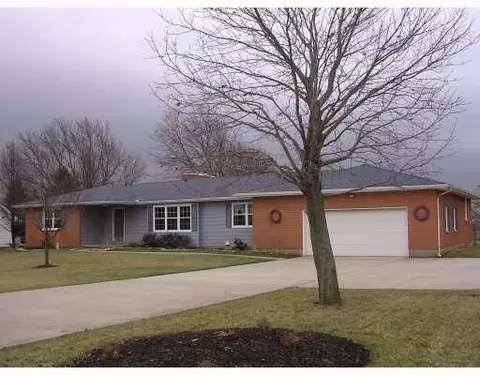 3961 Mumper Rd, Springfield, OH 45502 photo 1