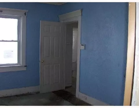 1427 S Limestone, Springfield, OH 45506 photo 3