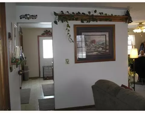 2458 Shrine, Springfield, OH 45502 photo 4