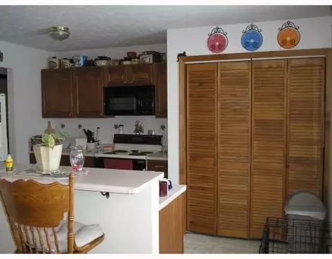 2458 Shrine, Springfield, OH 45502 photo 7