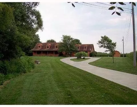 3853 Johnson Rd, Springfield, OH 45502 photo 1