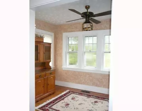 151 N Kensington Pl, Springfield, OH 45504 photo 4