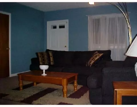 329 E Third St, Springfield, OH 45503 photo 2