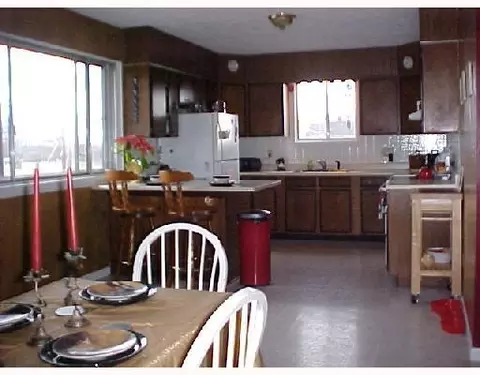 329 E Third St, Springfield, OH 45503 photo 4