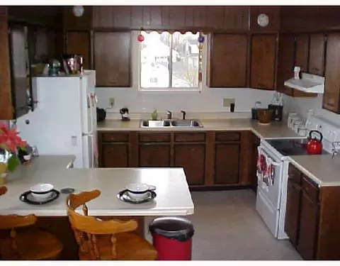 329 E Third St, Springfield, OH 45503 photo 3