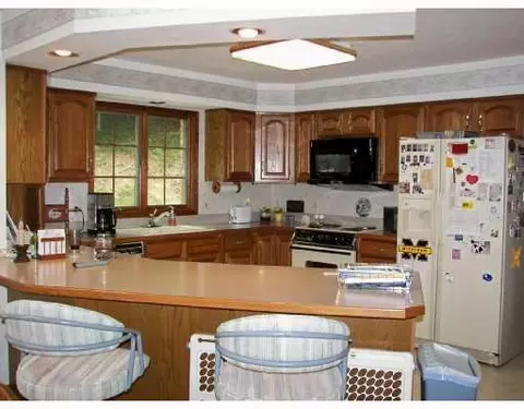 1390 Maple Leaf, Sidney, OH 45365 photo 3
