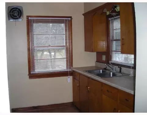 1016 Burt, Springfield, OH 45505 photo 4