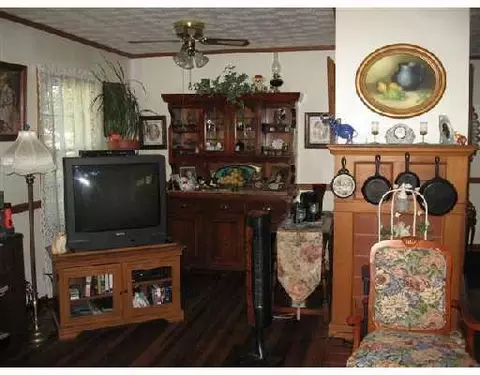 207 Ravenwood Dr, Springfield, OH 45504 photo 3