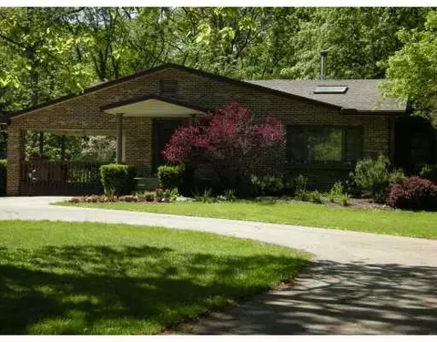 2780 E Possum Rd, Springfield, OH 45502 photo 1