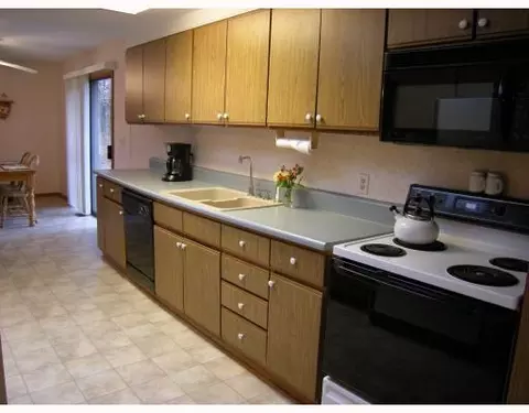 2780 E Possum Rd, Springfield, OH 45502 photo 5