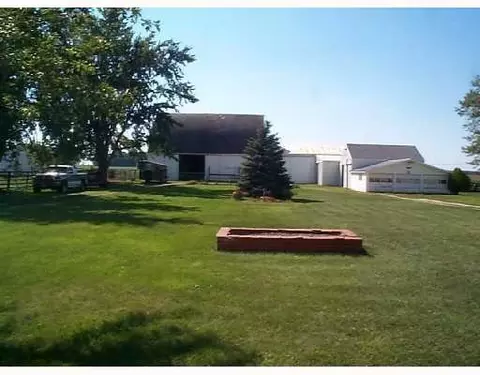 10599 Neptune Mendon Rd, Mendon, OH 45862 photo 2