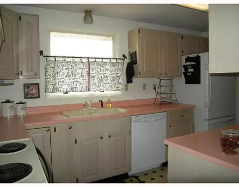 1422 Erika Dr, Springfield, OH 45503 photo 5