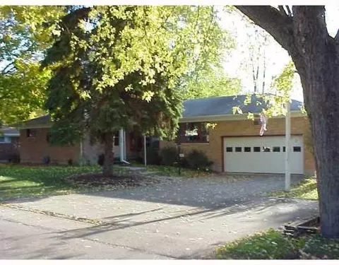 136 Carlisle, Springfield, OH 45504 photo 1