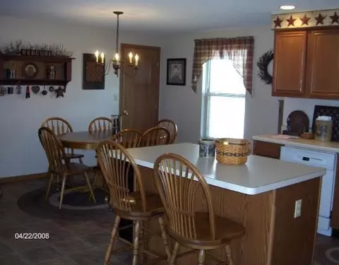 4042 Harris Ln, Springfield, OH 45503 photo 4