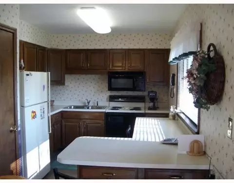 1010 Briar Ln, Celina, OH 45822 photo 4