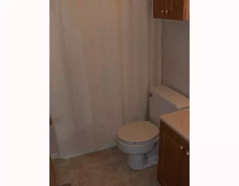 1626 Shelby Dr, Springfield, OH 45504 photo 4