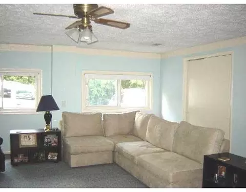 3201 High St E, Springfield, OH 45505 photo 6