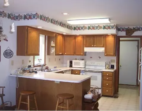 409 E Oak, Ridgeway, OH 43345 photo 3