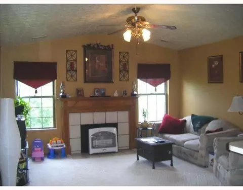 3978 Covington #3978, Springfield, OH 45503 photo 2