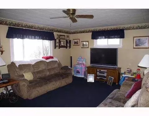 6140 Prairie, Springfield, OH 45502 photo 2