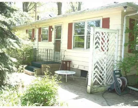 3062 Woods Dr, Springfield, OH 45506 photo 9