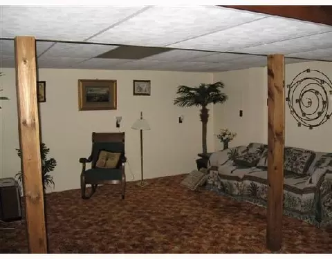4284 Tritle Trl, Springfield, OH 45503 photo 6