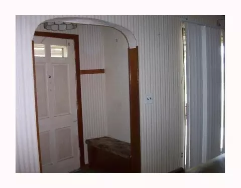 925 N Burnett, Springfield, OH 45503 photo 3
