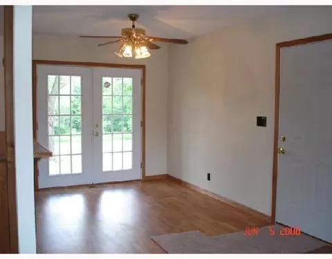 7401 Grayson Dr, Springfield, OH 45502 photo 3