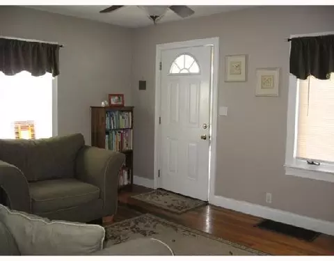 1418 Lamar Dr, Springfield, OH 45504 photo 3