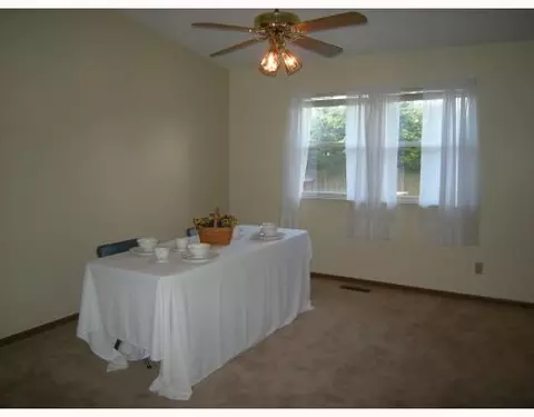 2740 Conestoga St, Springfield, OH 45503 photo 6