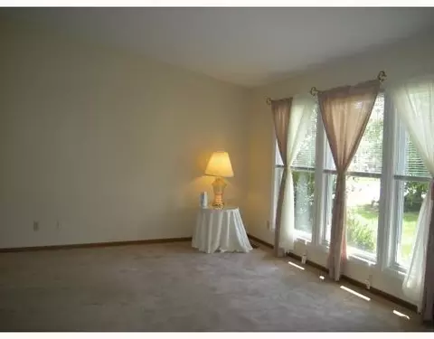2740 Conestoga St, Springfield, OH 45503 photo 4