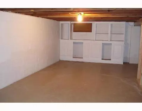 1235 Torrence Dr, Springfield, OH 45503 photo 8