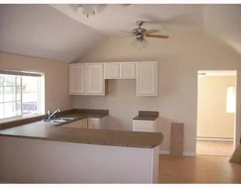 723 Dixie Ave, Troy, OH 45373 photo 2