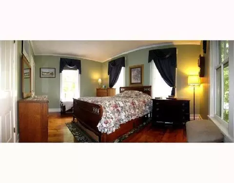 2754 N Limestone St, Springfield, OH 45503 photo 7