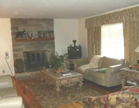 4935 W Ridgewood, Springfield, OH 45503 photo 4