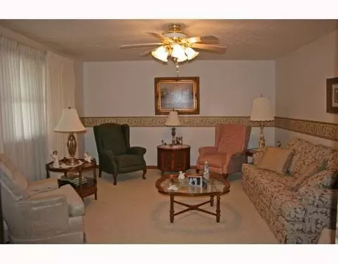 5502 Ridgewood Rd W, Springfield, OH 45503 photo 2