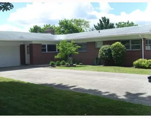 737 Village, Springfield, OH 45504 photo 2