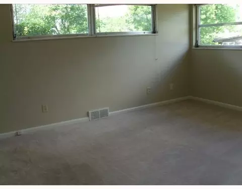 737 Village, Springfield, OH 45504 photo 6