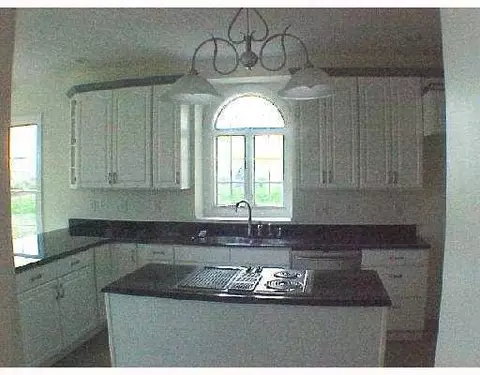 4685 Sullivan Rd, Springfield, OH 45502 photo 3