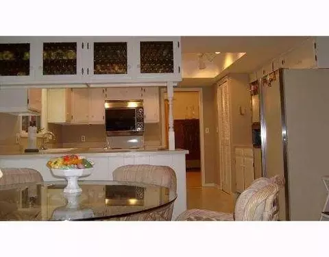 225 Johnson Ave, Celina, OH 45822 photo 3