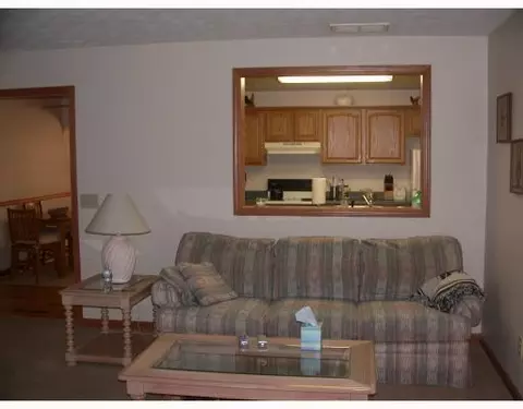 2850 Anita Dr, Springfield, OH 45504 photo 6