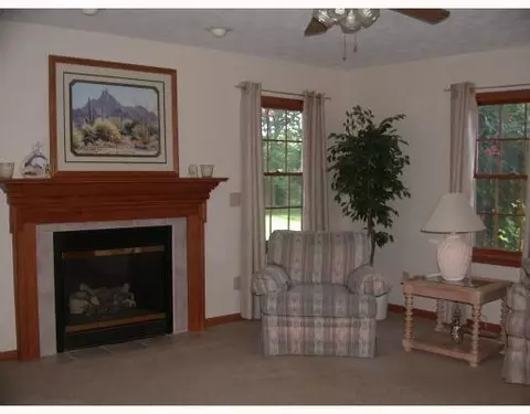 2850 Anita Dr, Springfield, OH 45504 photo 5